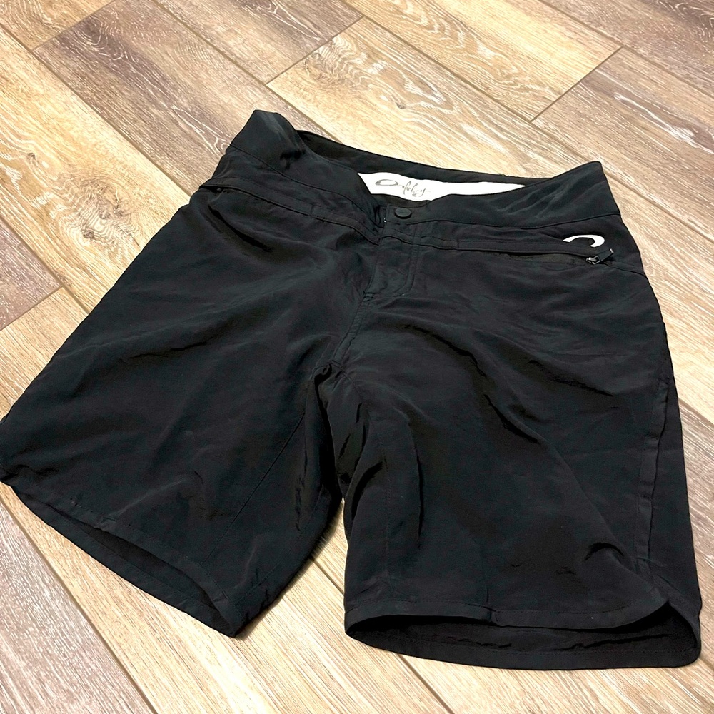 Women’s Oakley padded cycling shorts